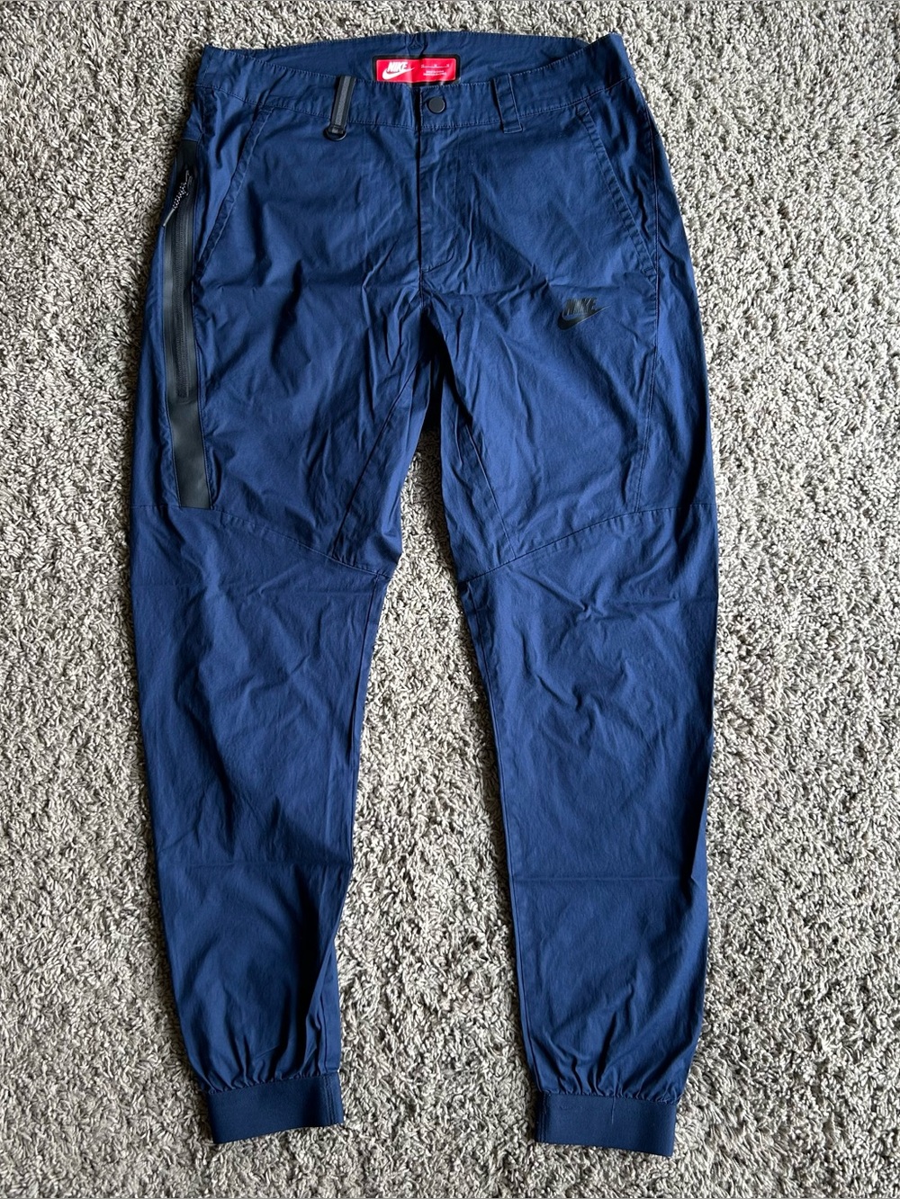 Nike Sportwear Joggers Mens 32x28 Navy Blue Bonded Tech Woven Essentials Pants
